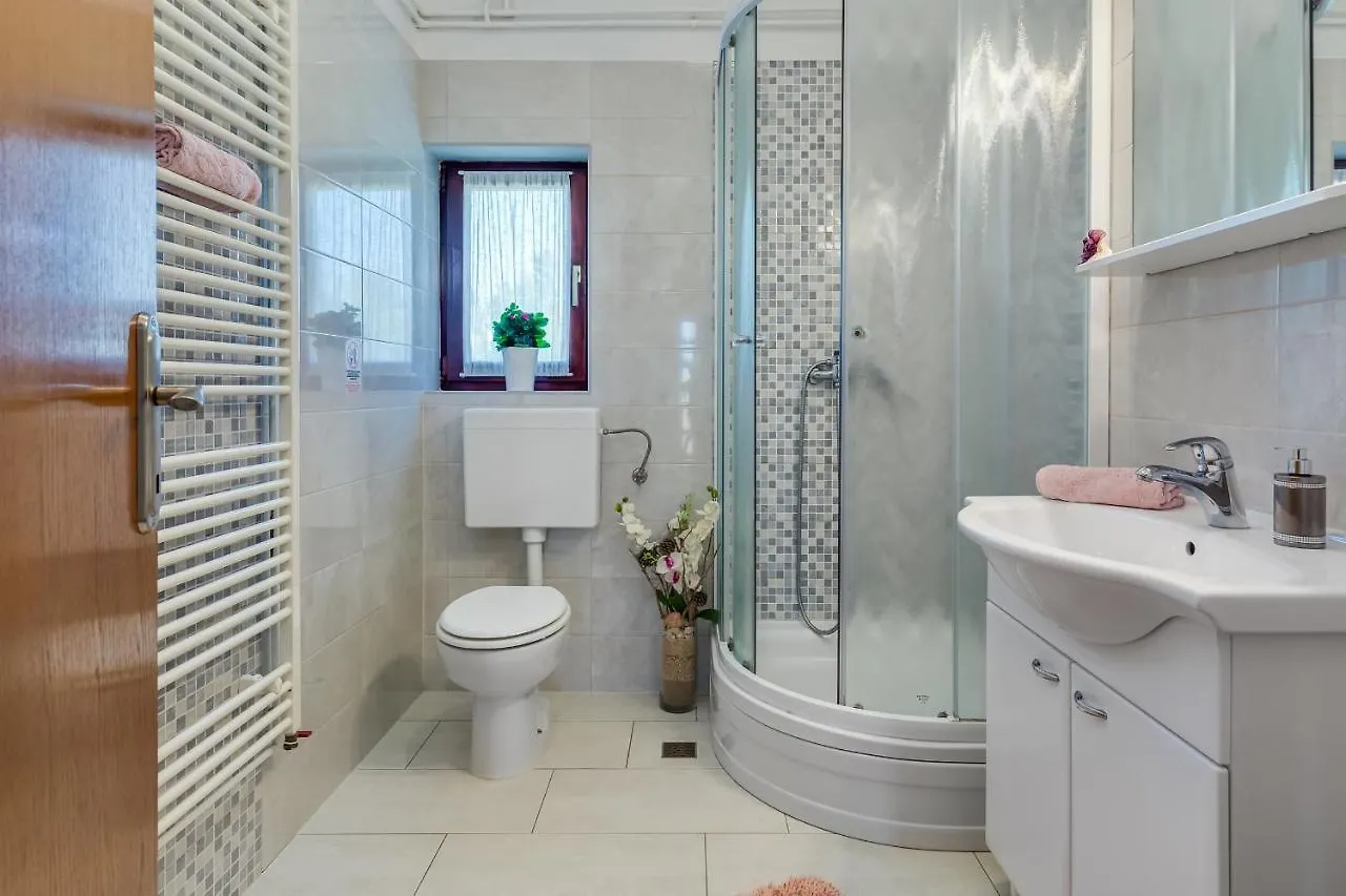 Apartments Anica - Vlasici Island Pag